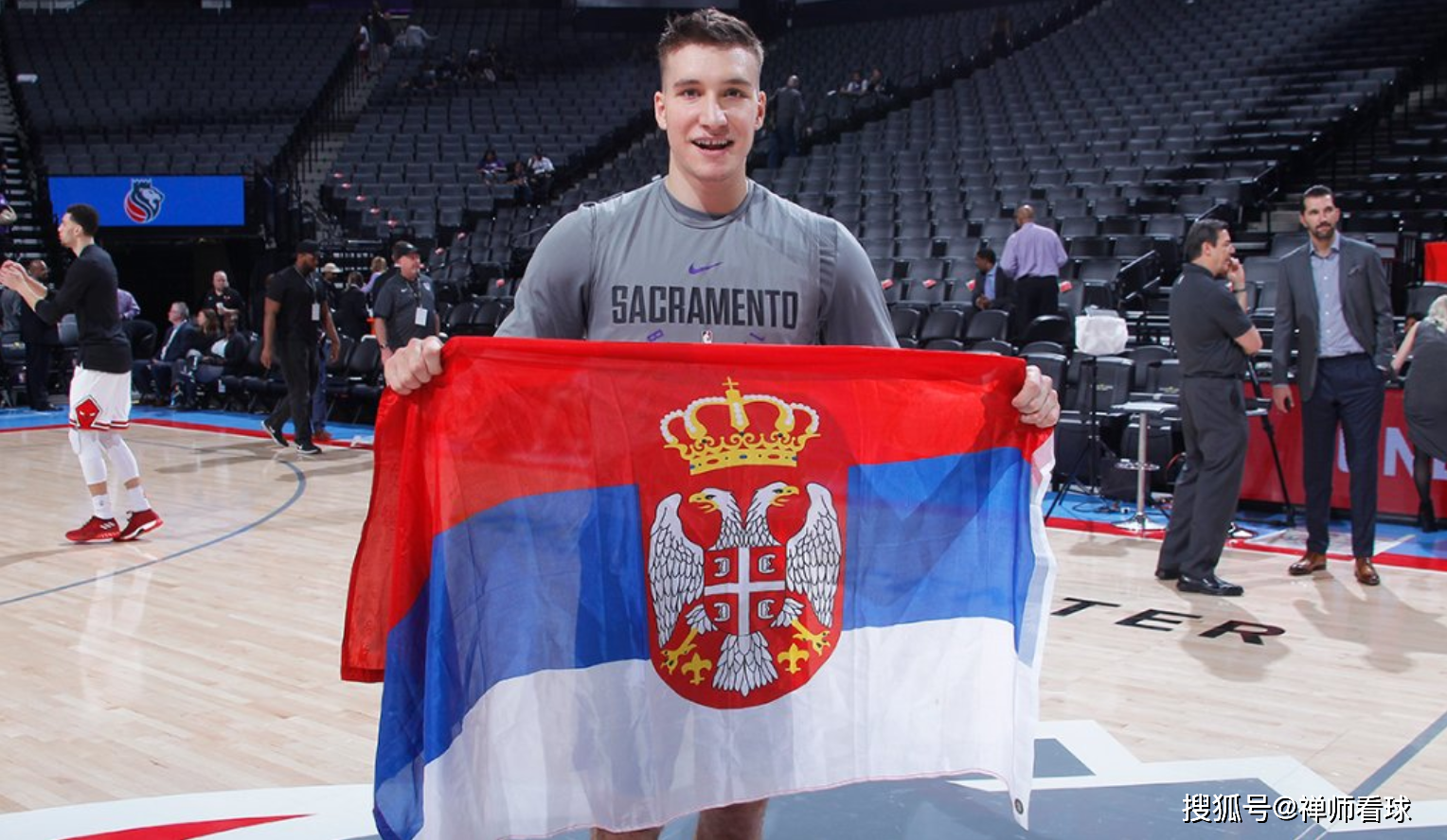 九游体育娱乐-关于奥兰多魔术训练开放日，窗口期止住颓势引欢呼，社区盾在即，球探报告显示潜力的信息